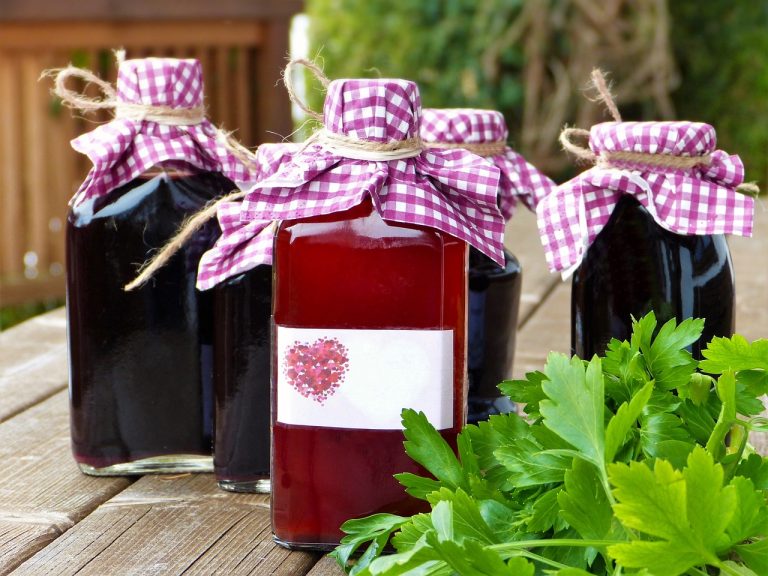 Naturalne syropy na przeziębienie – domowe przepisy